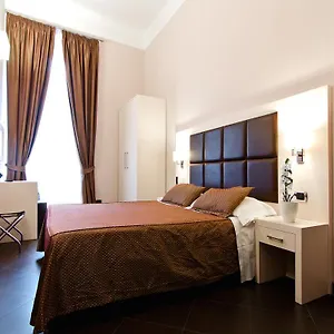 Cenci Fontana Di Trevi Guest house