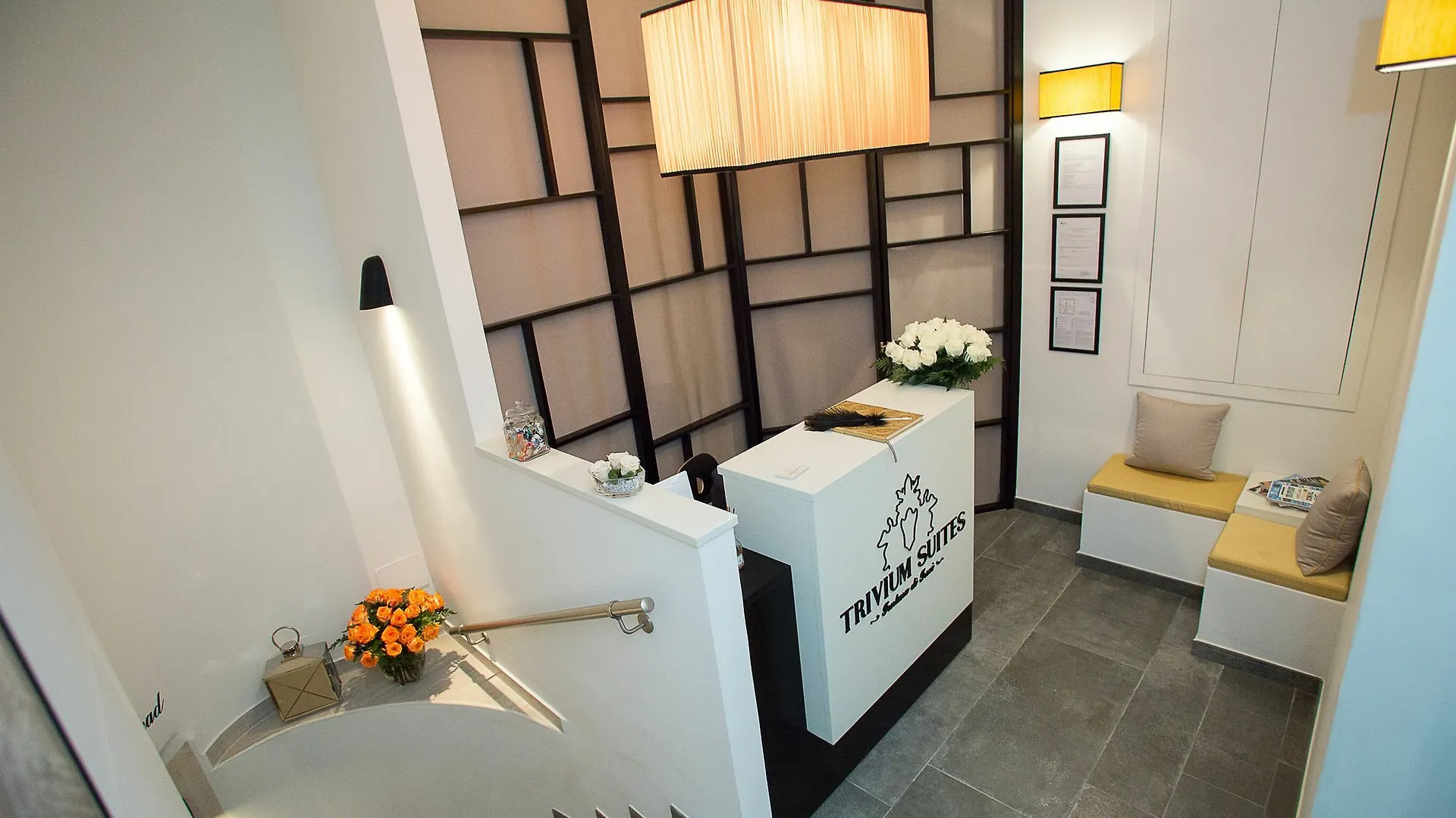 *** Guest house Trivium Suites Fontana Di Trevi Rome Italy